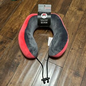 Frida Kahlo Neck Travel Pillow Neck Support Airplane Car NWT Memory Foam